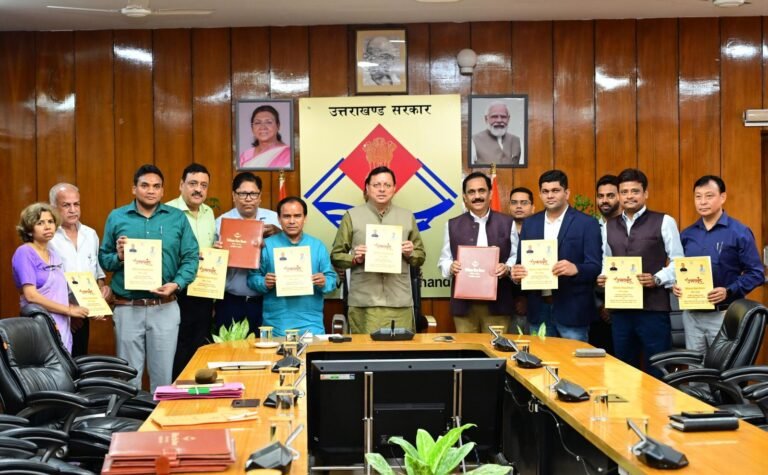 राजकीय मेडिकल कॉलेज देहरादून और हल्द्वानी में तीमारदारों के लिए विश्राम गृह बनाए जाएंगे, एम.ओ.यू. पर हस्ताक्षर