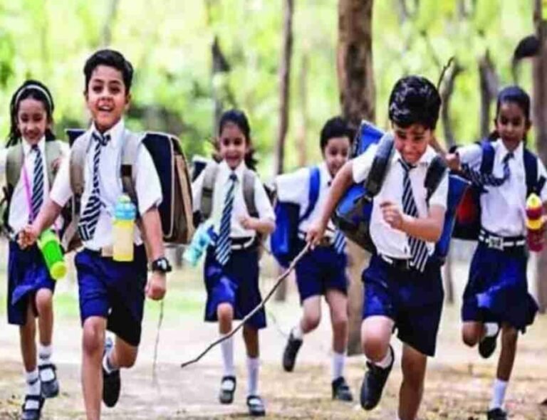 12 अगस्त को देहरादून सहित 09 जिलों में भारी बारिश के अलर्ट के चलते सभी स्कूलों में छुट्टी