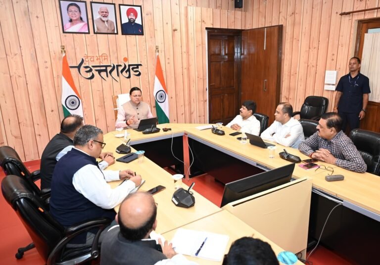 सीएम ने आपदा प्रभावित जिलों के डीएम से की वार्ता, दिए आवश्यक निर्देश